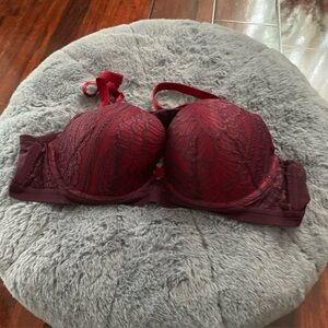 Adore Me Size 40B-  Red ( Burgundy )Up Balconette Underwire Back Closure.(V-7)